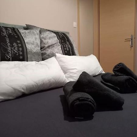 Kassandrou Deluxe Apartment Salonicco Esterno foto